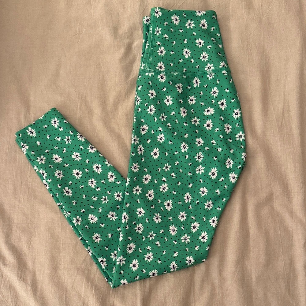 Beyond Yoga Green Floral Legging Size XS